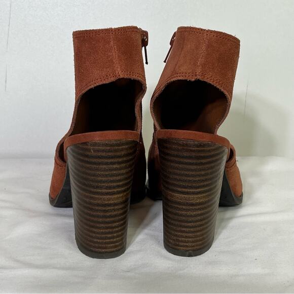 Lucky Brand Listana Boots Open Toe Suede Floral Pattern Size 9.5 EUC - Picture 4 of 8
